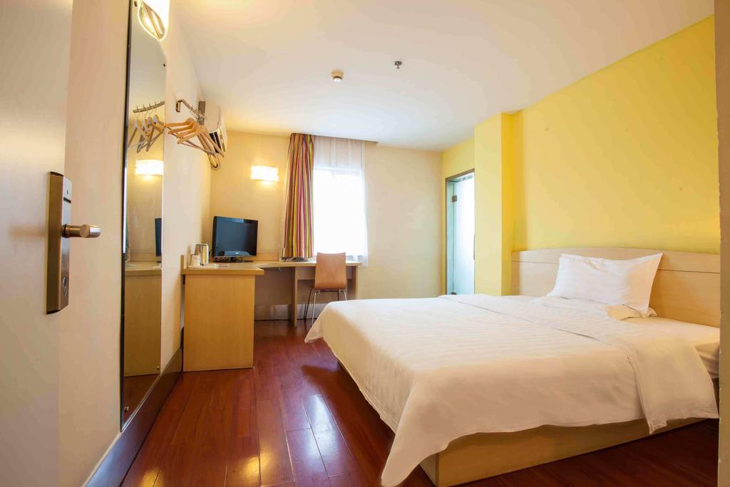 7Days Inn Foshan Qiandeng Lake Nangui Road Subway Station Zimmer foto